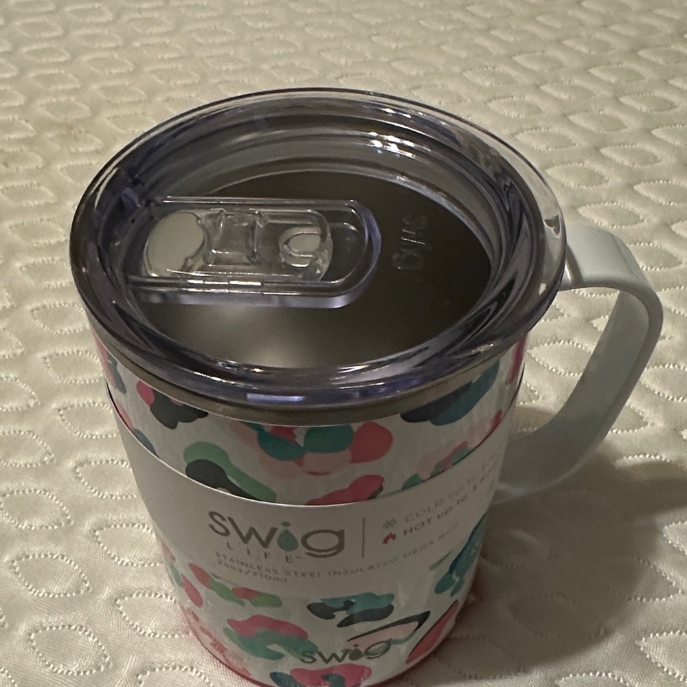 Swig Life Insulated Mega Mug, Plus a 14 oz Tumbler
Check out all the pics! - Picture 2 of 4